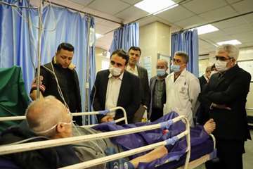 بازدید نوروزی معاونین درمان از بیمارستان امام حسین (ع )