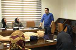 دومین کارگاه آموزش احیاء پایه و پیشرفته اطفال به همت مدیریت پرستاری دانشگاه برگزار شد