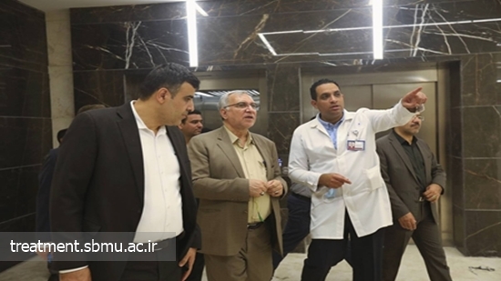 بازدید سرزده وزیر بهداشت از مجتمع آماده افتتاح آموزشی درمانی غدیر  